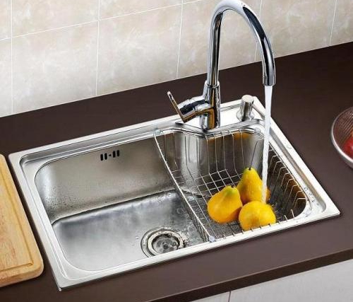 张家港厨房水槽装修设计，单槽还是双槽更方便？